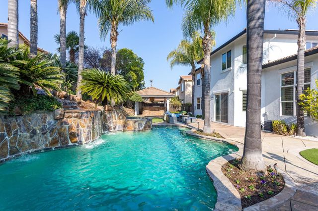 1834 Sanger Peak Way, Antioch, CA 94531