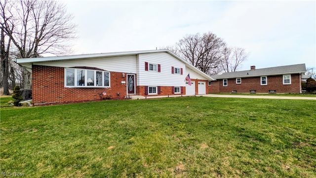 831 Mill Street, Conneaut, OH 44030