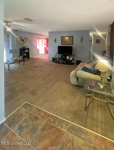 332 (333) Hudson Rd, Carthage, MS 39051