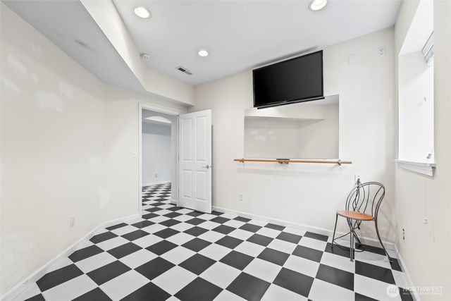 4329 Fairwood Boulevard NE, Tacoma, WA 98422