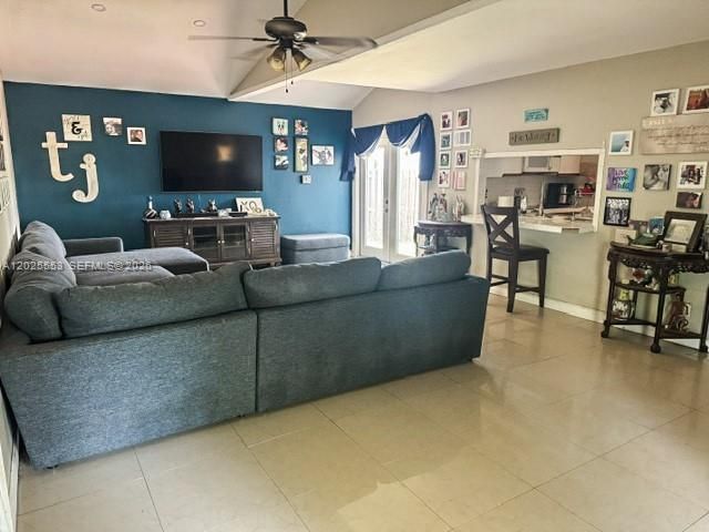 21705 SW 99th Ave, Cutler Bay, FL 33190