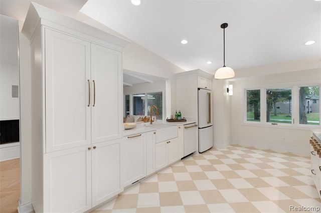 30360 Kincardine Road, Franklin, MI 48025