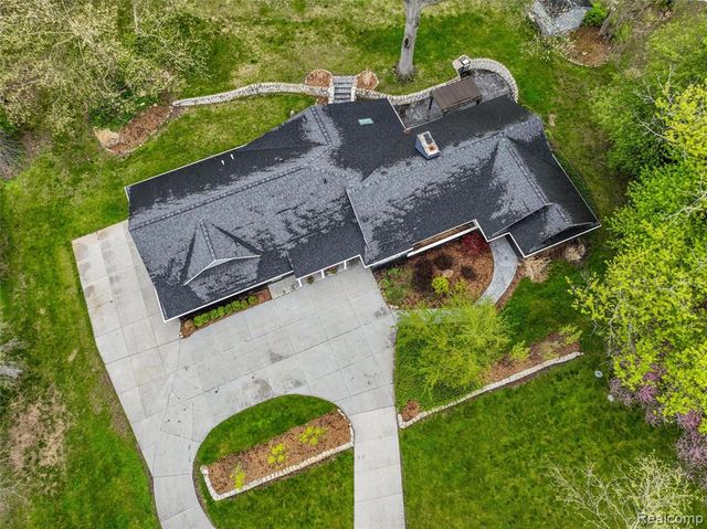 30360 Kincardine Road, Franklin, MI 48025