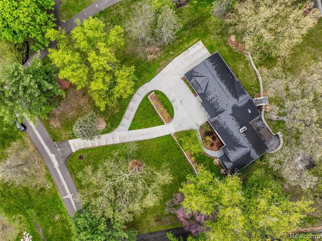 30360 Kincardine Road, Franklin, MI 48025