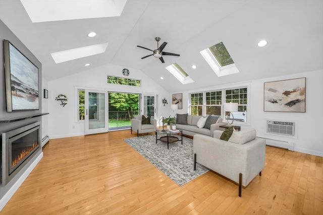 59 Bannan Dr, North Andover, MA 01845