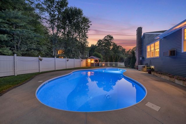 59 Bannan Dr, North Andover, MA 01845
