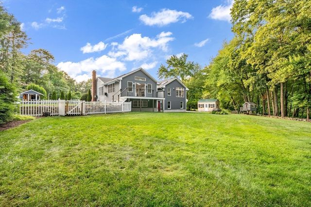 59 Bannan Dr, North Andover, MA 01845