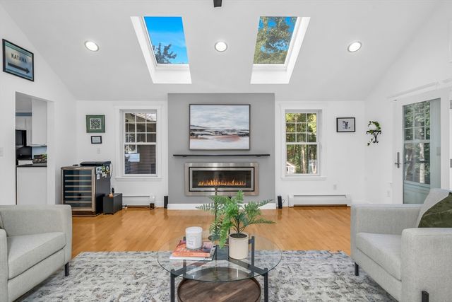 59 Bannan Dr, North Andover, MA 01845