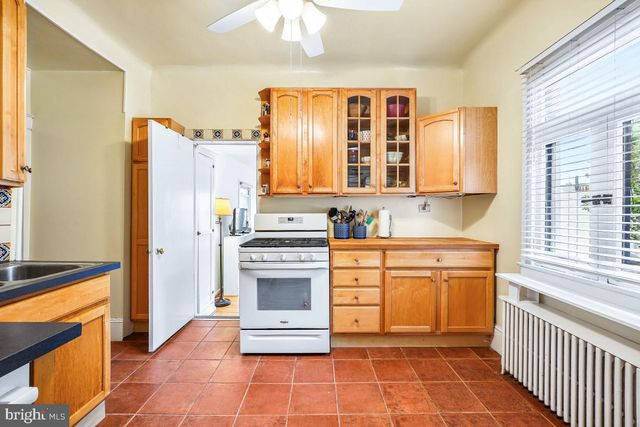 6 PHILADELPHIA AVE, Takoma Park, MD 20912
