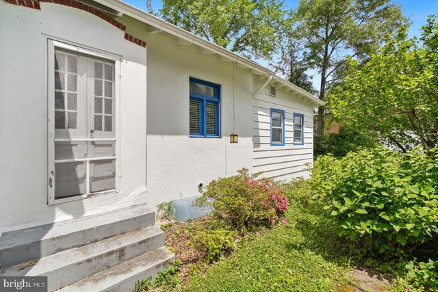 6 PHILADELPHIA AVE, Takoma Park, MD 20912