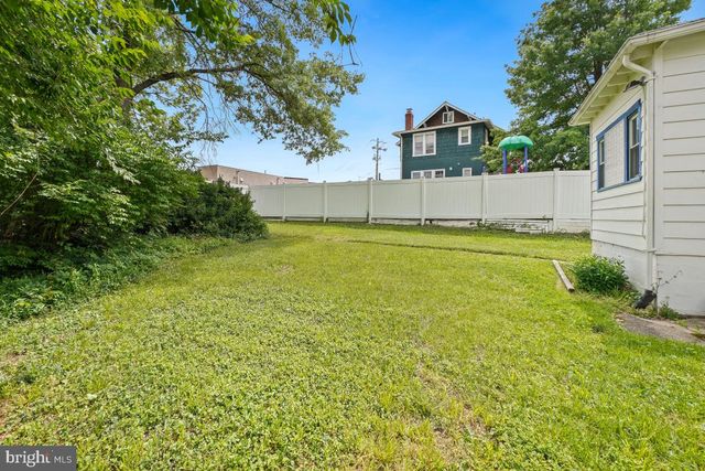 6 PHILADELPHIA AVE, Takoma Park, MD 20912