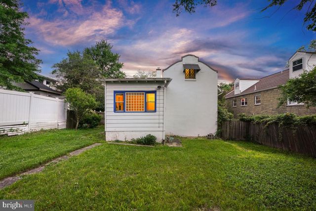 6 PHILADELPHIA AVE, Takoma Park, MD 20912