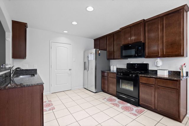 2022 Borthwick Lane, Conroe, TX 77301