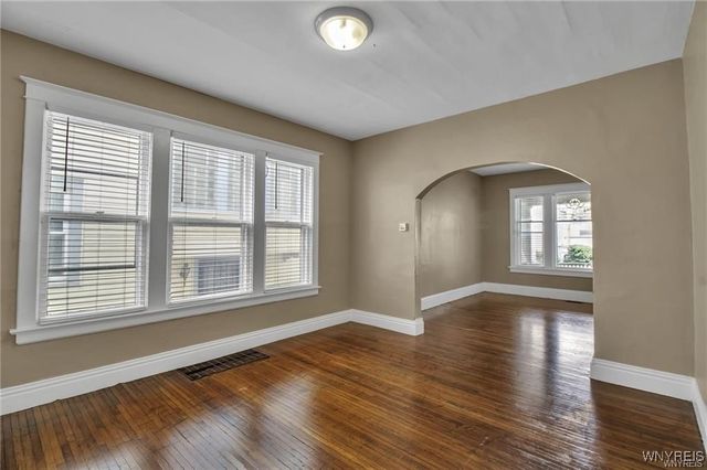 31 Hughes Avenue, Buffalo, NY 14208