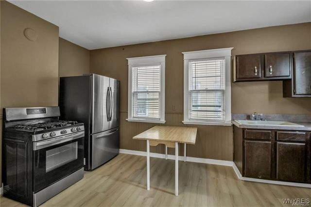 31 Hughes Avenue, Buffalo, NY 14208