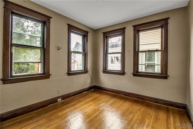 31 Hughes Avenue, Buffalo, NY 14208