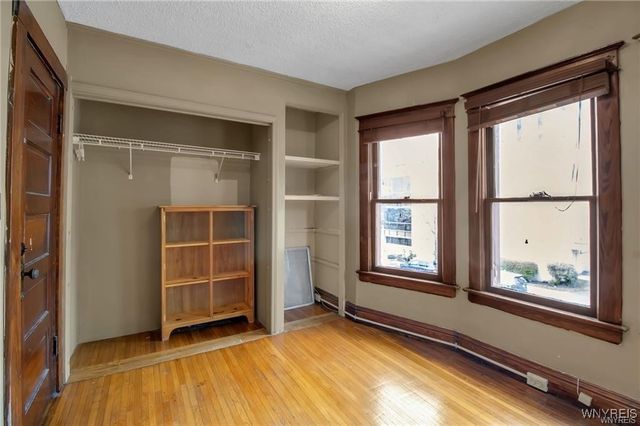 31 Hughes Avenue, Buffalo, NY 14208