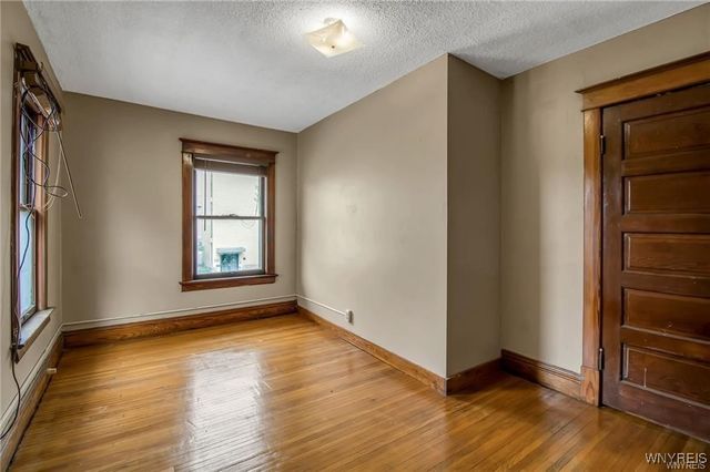 31 Hughes Avenue, Buffalo, NY 14208