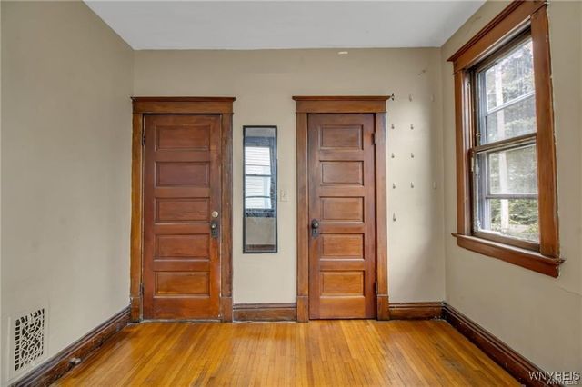 31 Hughes Avenue, Buffalo, NY 14208