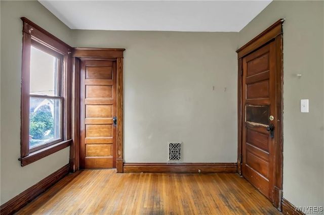 31 Hughes Avenue, Buffalo, NY 14208