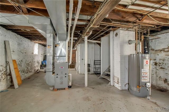 31 Hughes Avenue, Buffalo, NY 14208