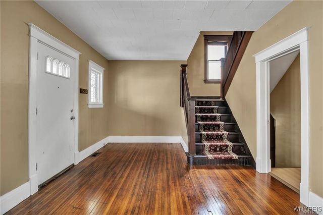 31 Hughes Avenue, Buffalo, NY 14208