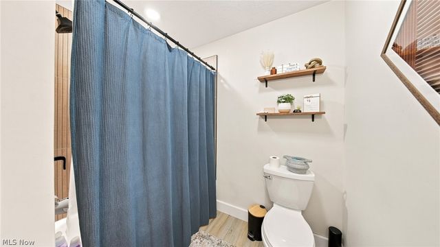 1318 10th Street, Vienna, WV 26105