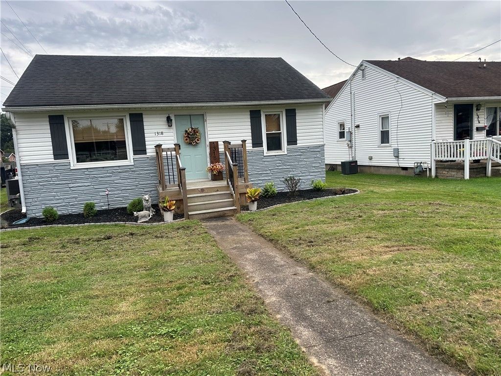 1318 10th Street, Vienna, WV 26105