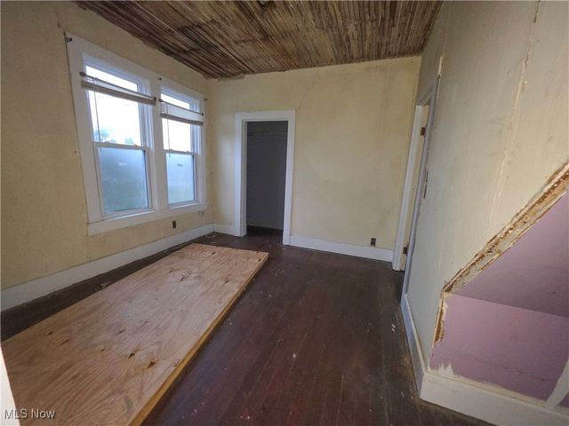 10363 Cadiz Road, Cambridge, OH 43725