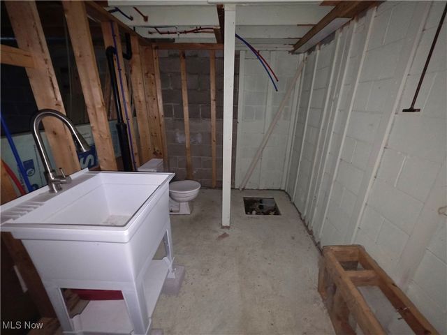 10363 Cadiz Road, Cambridge, OH 43725