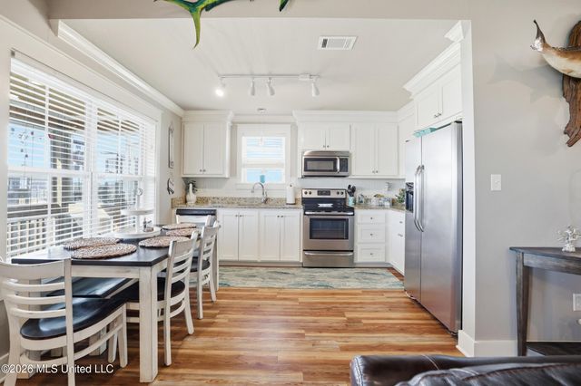 11025 Tahiti Street, Bay Saint Louis, MS 39520