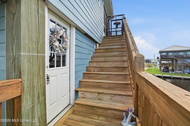 11025 Tahiti Street, Bay Saint Louis, MS 39520