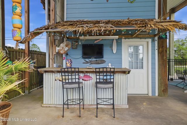 11025 Tahiti Street, Bay Saint Louis, MS 39520
