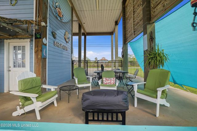 11025 Tahiti Street, Bay Saint Louis, MS 39520