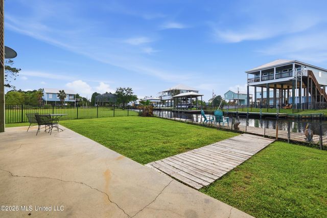 11025 Tahiti Street, Bay Saint Louis, MS 39520