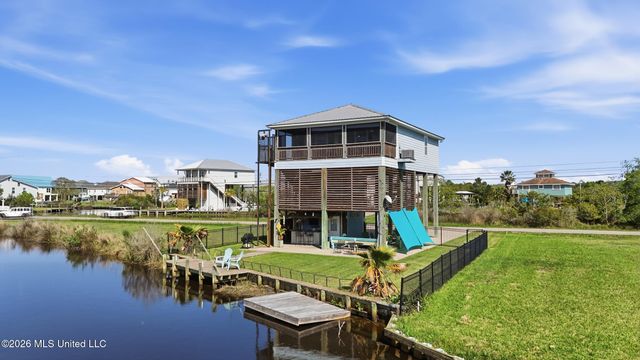 11025 Tahiti Street, Bay Saint Louis, MS 39520