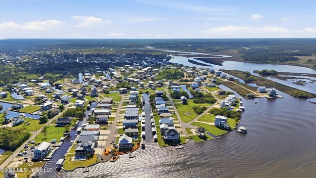11025 Tahiti Street, Bay Saint Louis, MS 39520