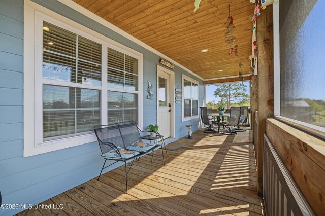 11025 Tahiti Street, Bay Saint Louis, MS 39520