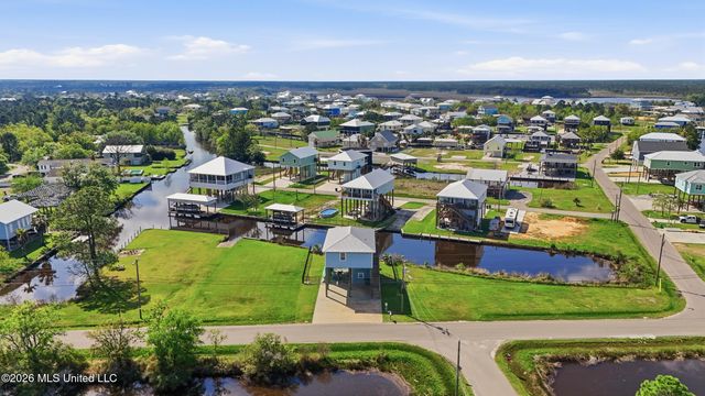 11025 Tahiti Street, Bay Saint Louis, MS 39520