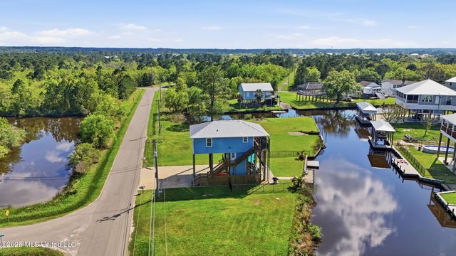 11025 Tahiti Street, Bay Saint Louis, MS 39520