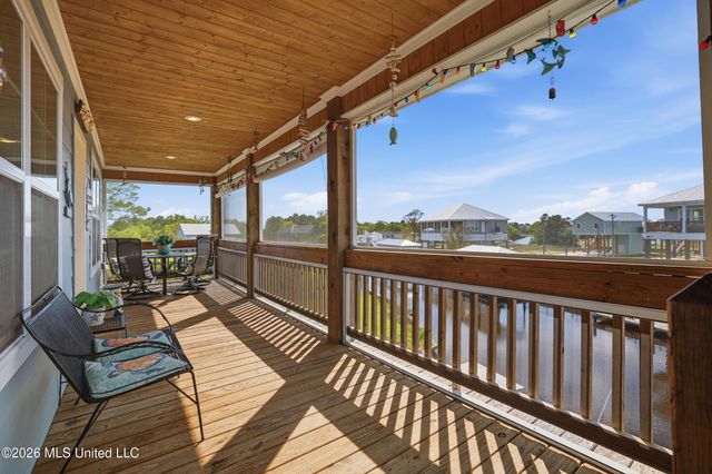 11025 Tahiti Street, Bay Saint Louis, MS 39520