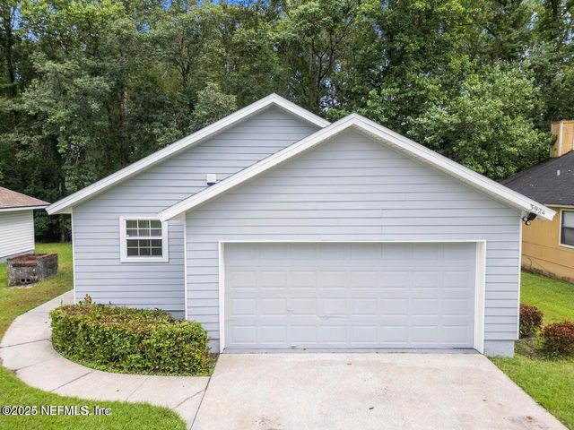 3924 VICTORIA LANDING Drive S, Jacksonville, FL 32208
