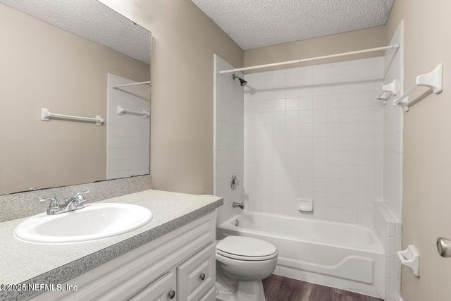 3924 VICTORIA LANDING Drive S, Jacksonville, FL 32208