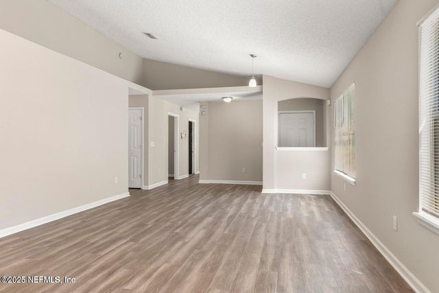 3924 VICTORIA LANDING Drive S, Jacksonville, FL 32208