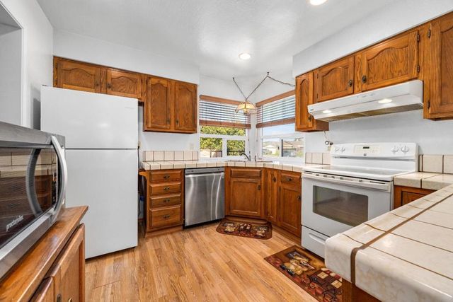 459 Vivienne Drive, Watsonville, CA 95076