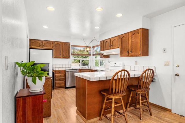 459 Vivienne Drive, Watsonville, CA 95076