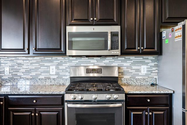 54 BAYSIDE DR, Fredericksburg, VA 22405