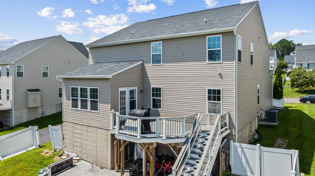 54 BAYSIDE DR, Fredericksburg, VA 22405