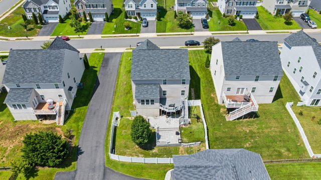 54 BAYSIDE DR, Fredericksburg, VA 22405