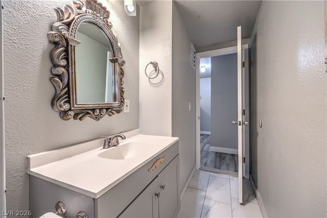 1963 Catalpa Trail, Las Vegas, NV 89108